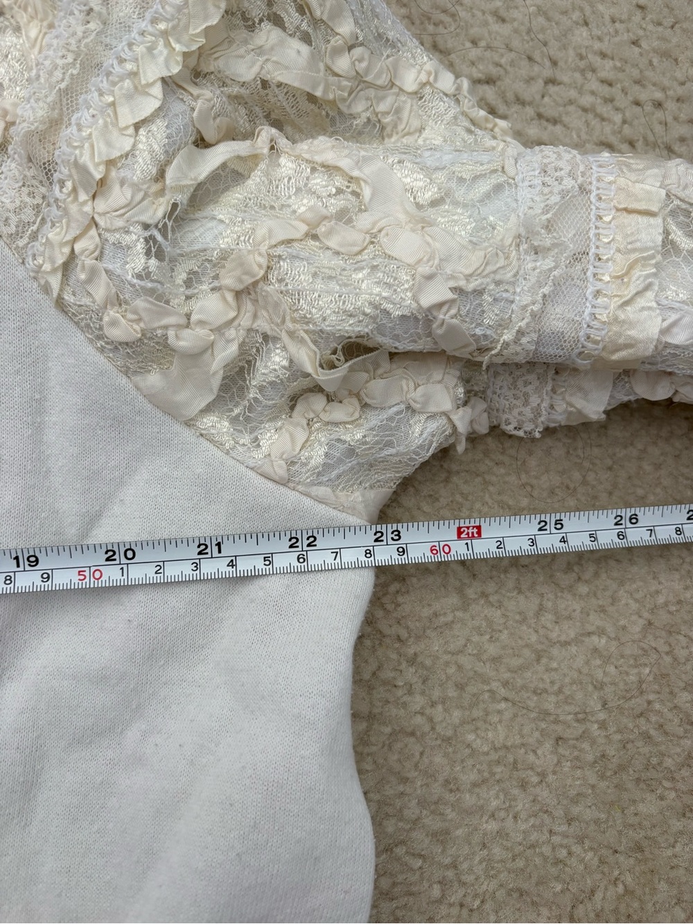 Vintage Sachi New York Lace Sleeve Cardigan Jacket White Fleece OS Victorian - Picture 3 of 7